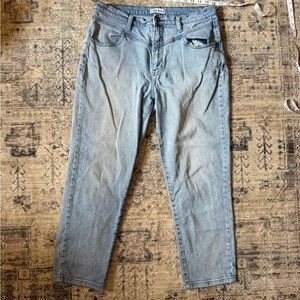 Straight Leg Jeans with Vintage Appeal